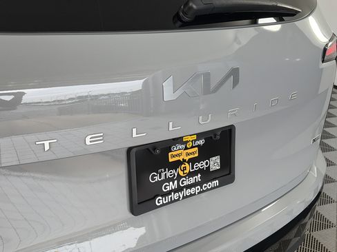 Used 2024 Kia Telluride SX Prestige X-Line AWD/4WD image 17