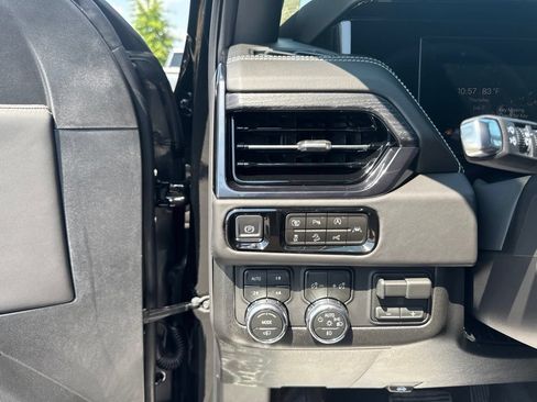New 2026 GMC Yukon XL AT4 Ultimate AWD/4WD image 14