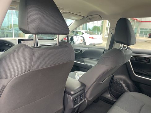 Used 2025 Toyota RAV4 LE image 15