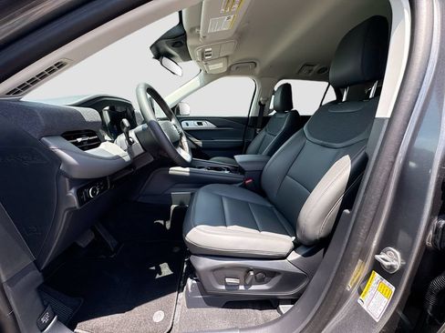 New 2026 Ford Explorer Active w/ Active Comfort Package RWD image 23