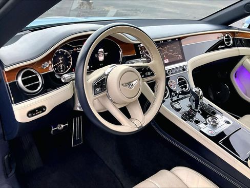Used 2023 Bentley Continental GT Azure image 17