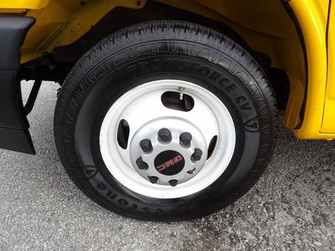 Used 2021 GMC Savana 3500 Extended w/ Power Convenience Package image 43