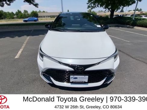 Used 2024 Toyota Corolla XSE FWD image 3