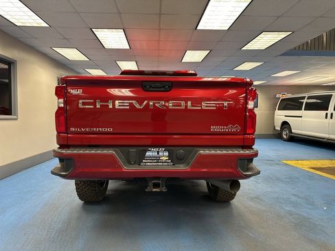 Certified 2022 Chevrolet Silverado 2500 High Country w/ Safety Package II image 4