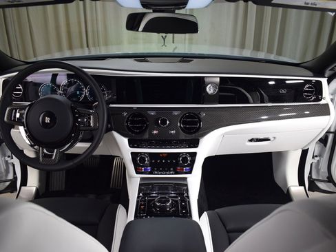 Certified 2022 Rolls-Royce Ghost Black Badge image 4