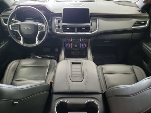 Used 2022 Chevrolet Tahoe Z71 w/ Luxury Package AWD/4WD image 15
