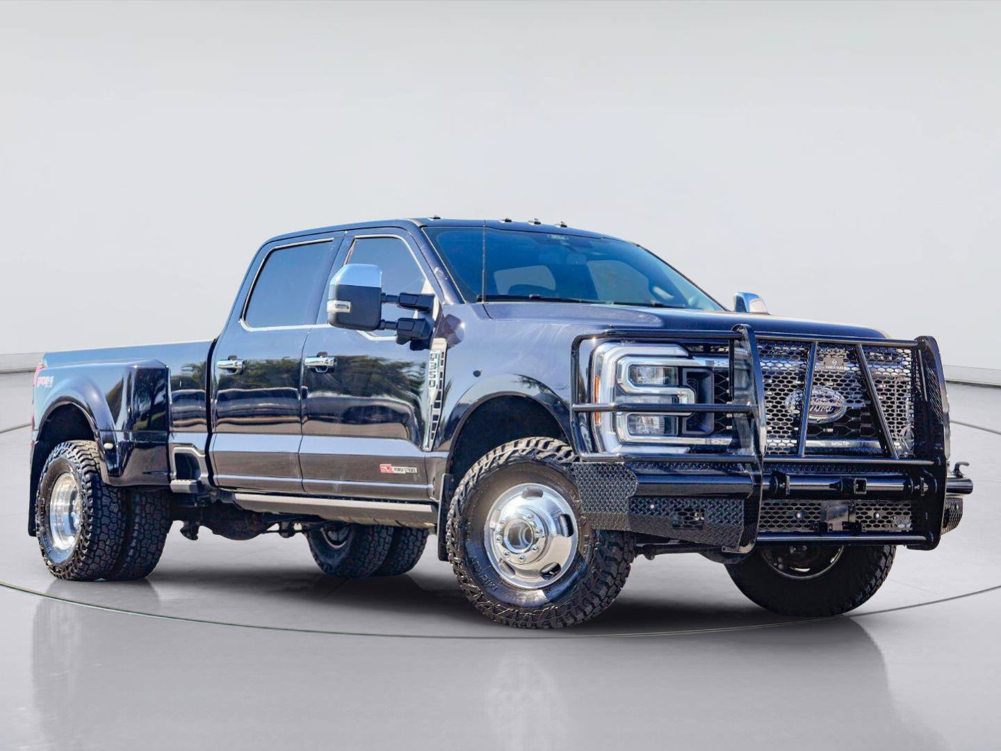 Used 2025 Ford F350 King Ranch w/ Chrome Package AWD/4WD image 1