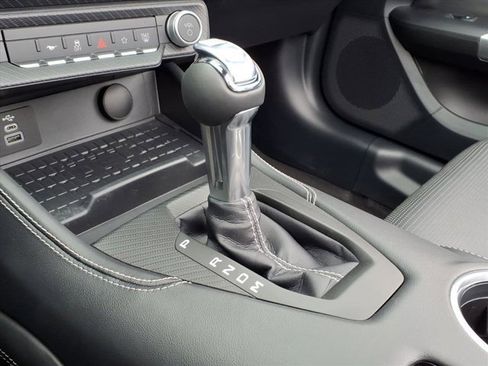 Used 2024 Ford Mustang GT Premium image 15