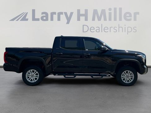 Certified 2025 Toyota Tundra SR5 AWD/4WD image 6