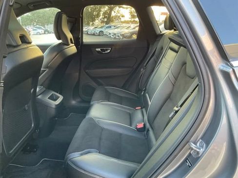 Used 2019 Volvo XC60 T5 R-Design FWD image 21