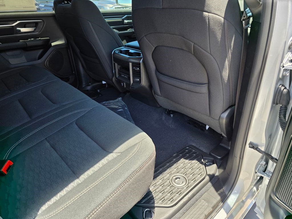 New 2026 RAM 1500 Big Horn AWD/4WD image 39