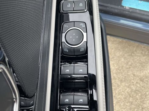 New 2026 Lincoln Aviator 2WD image 16