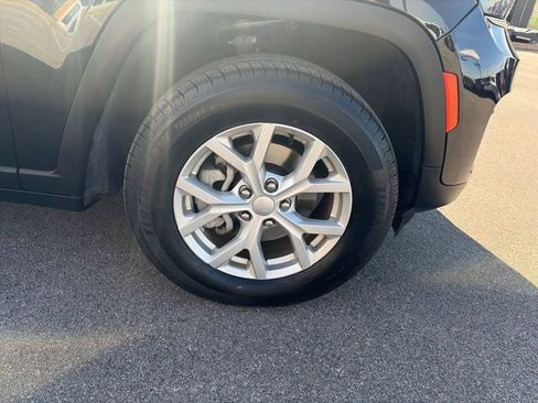 Certified 2024 Jeep Grand Cherokee Limited image 57