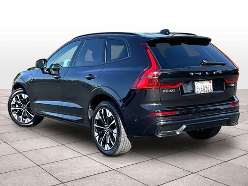 Used 2026 Volvo XC60 T8 Plus w/ Climate Package image 15
