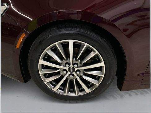 Used 2017 Lincoln MKZ Select w/ Select Plus Package AWD/4WD image 19