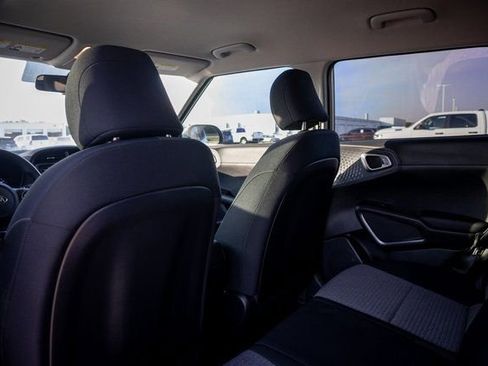 Used 2021 Kia Soul S image 23