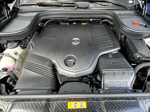 New 2025 Mercedes-Benz GLC 350e GLC 350e image 18