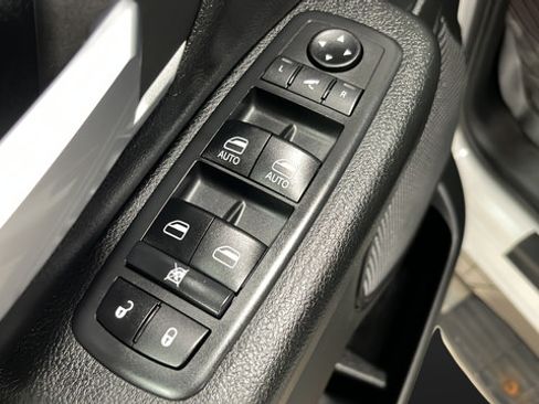 Used 2020 RAM 1500 Big Horn AWD/4WD image 21