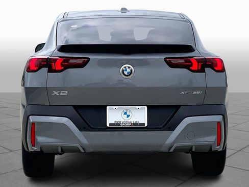 Used 2025 BMW X2 xDrive28i image 4