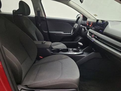 Used 2025 Kia K4 FWD image 21