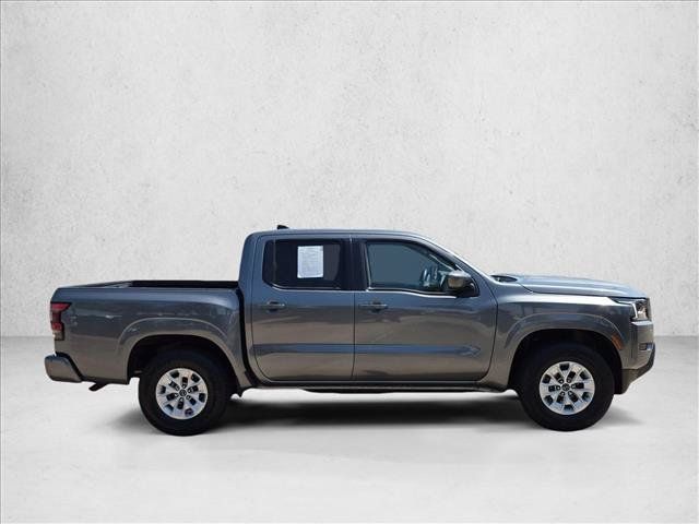 Used 2024 Nissan Frontier SV RWD image 4