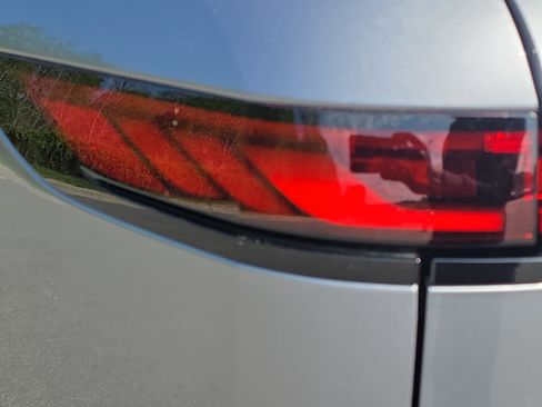 Certified 2024 Land Rover Range Rover Sport Dynamic SE image 34