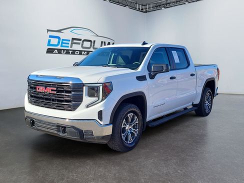 Used 2024 GMC Sierra 1500 Pro w/ Pro Value Package image 7