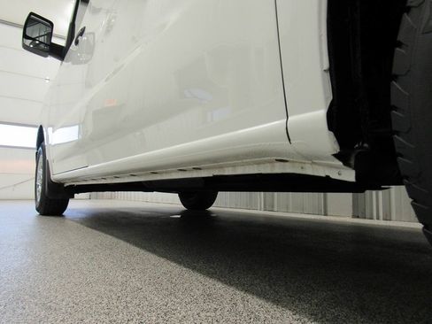 Used 2021 Nissan NV 2500 SV RWD image 24