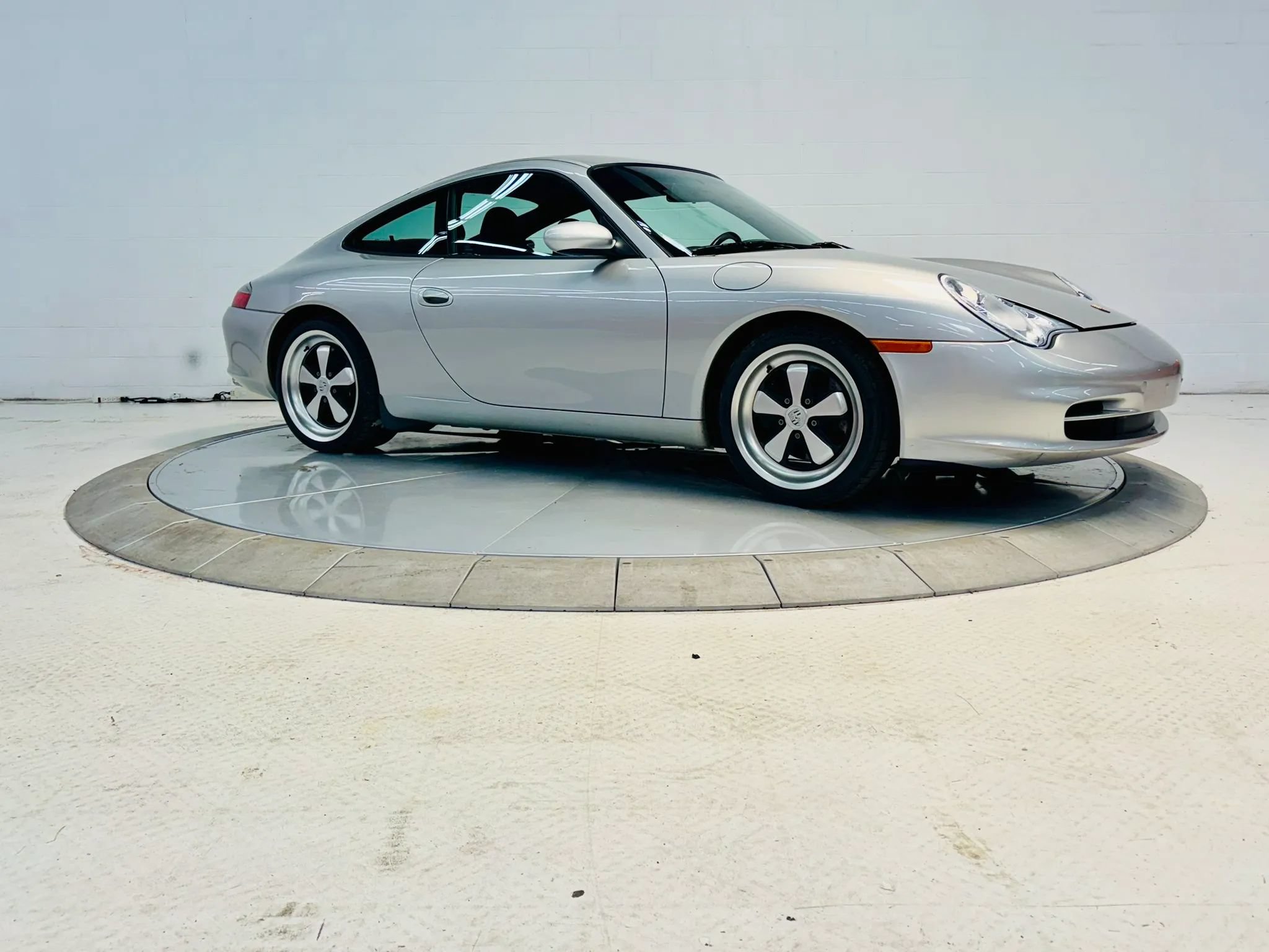 Used 2002 Porsche 911 GT3 RS image 17