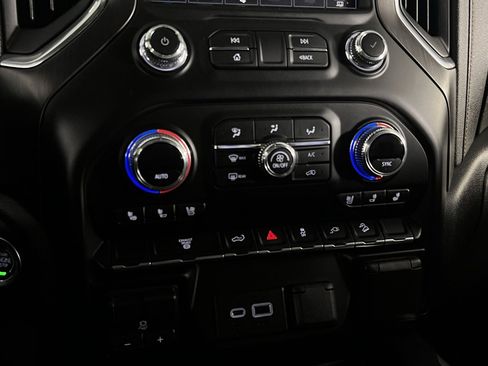 Used 2023 GMC Sierra 3500 AT4 w/ Gooseneck/5TH Wheel Package image 13