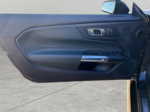 Used 2024 Ford Mustang GT Premium image 23