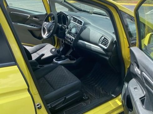 Used 2015 Honda Fit LX image 16