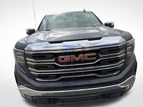 Used 2025 GMC Sierra 1500 SLT image 16