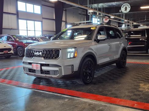 Used 2023 Kia Telluride SX Prestige X-Line AWD/4WD image 3