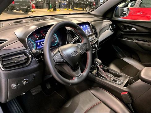 Used 2023 Chevrolet Equinox RS w/ RS Leather Package AWD/4WD image 8