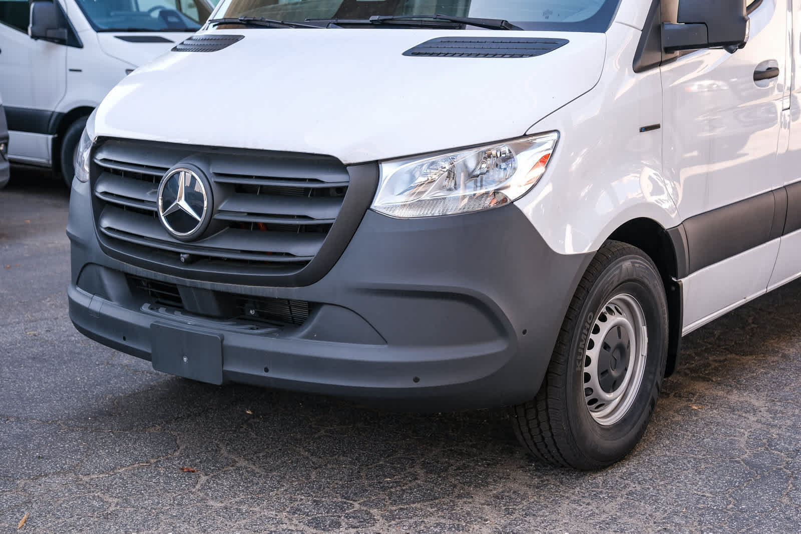 New 2025 Mercedes-Benz eSprinter 170 Cargo image 11