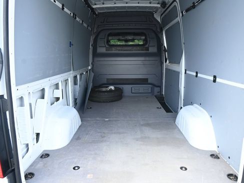 Used 2024 Mercedes-Benz Sprinter 2500 image 31