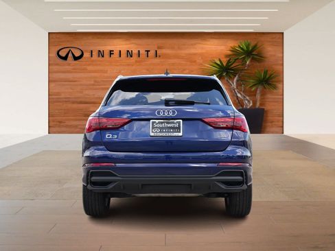 Used 2025 Audi Q3 2.0T Premium image 6