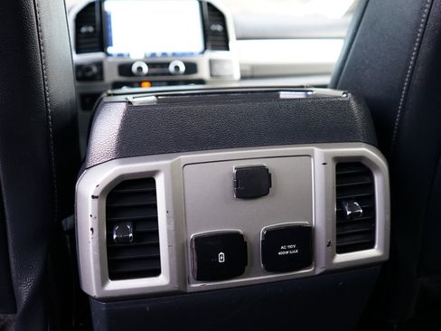 Used 2022 Ford F250 Lariat w/ FX4 Off-Road Package image 24