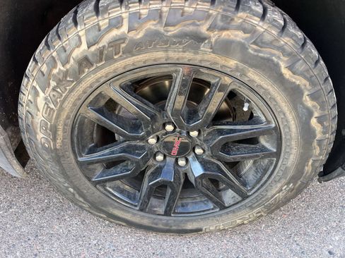 Used 2019 GMC Sierra 1500 Elevation w/ Elevation Value Package RWD image 4