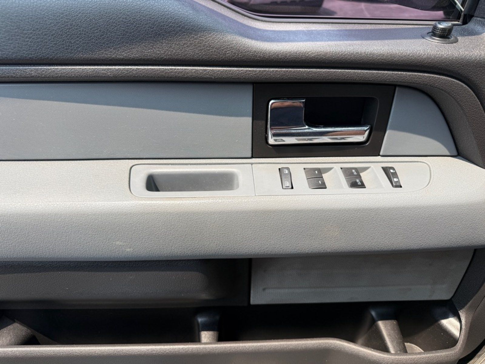 Used 2013 Ford F150 XLT w/ XTR Pkg AWD/4WD image 31