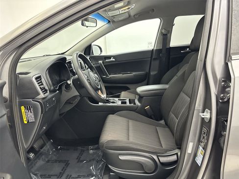 Used 2017 Kia Sportage LX AWD/4WD image 25