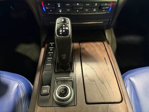 Used 2019 Maserati Ghibli S Q4 AWD/4WD image 24