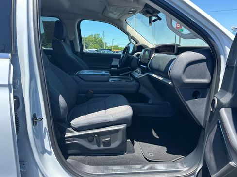 Certified 2025 Ford Expedition Active RWD image 13