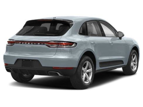 Certified 2020 Porsche Macan image 2