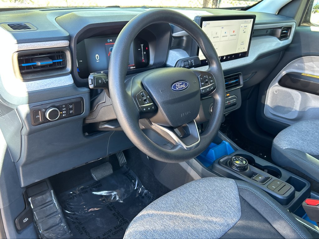 Used 2025 Ford Maverick XLT w/ Equipment Group 302A AWD/4WD image 7