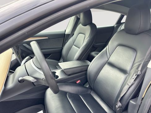 Used 2021 Tesla Model 3 Standard Range Plus RWD image 13