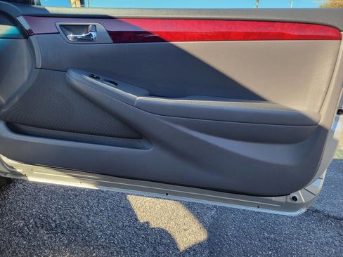 Used 2004 Toyota Solara SLE image 24