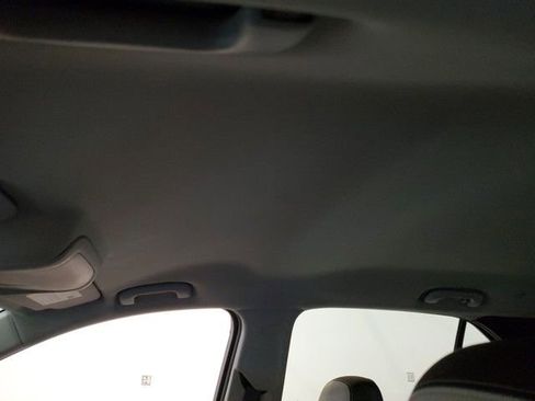 Used 2019 Chevrolet Equinox LS image 22