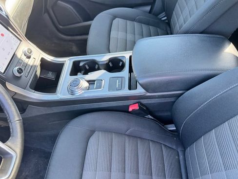 Used 2021 Ford Edge SEL AWD/4WD image 10